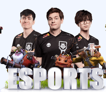 有点上头！胡桑诺夫从身后铲倒约克雷斯，被黄牌警告